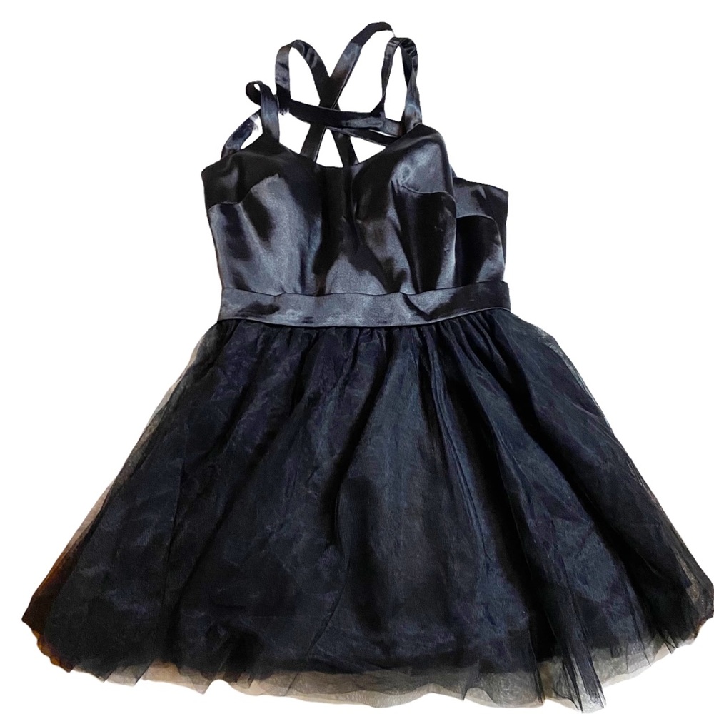 TS Couture Women's Black Puffy Formal Party Criss Cross Formal Dress Measurement
